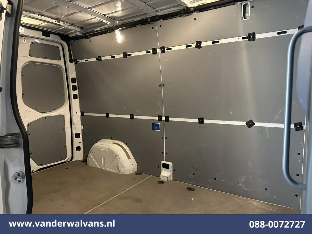 211 CDI L2H2 Euro6 Airco | Camera | Trekhaak Bijrijdersbank