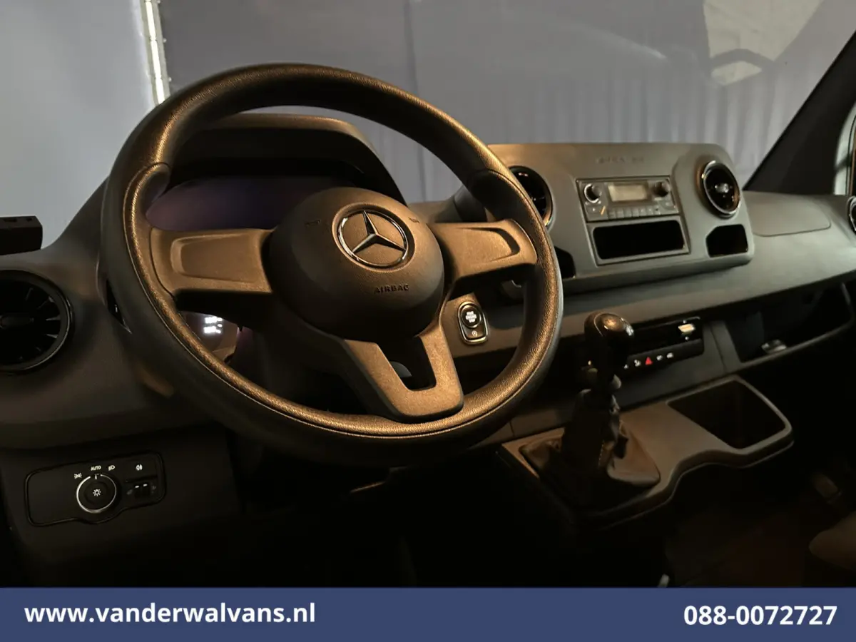 211 CDI L2H2 Euro6 Airco | Camera | Trekhaak Bijrijdersbank