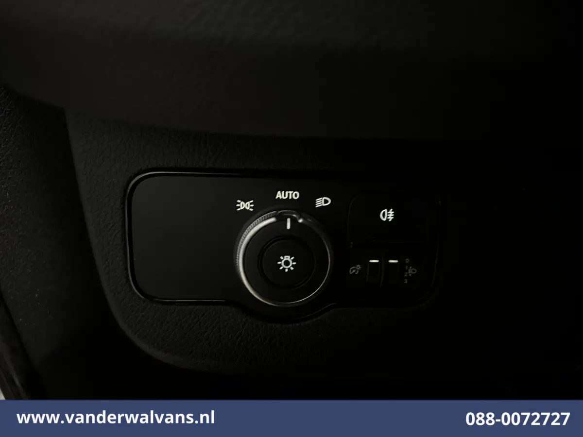 211 CDI L2H2 Euro6 Airco | Camera | Trekhaak Bijrijdersbank