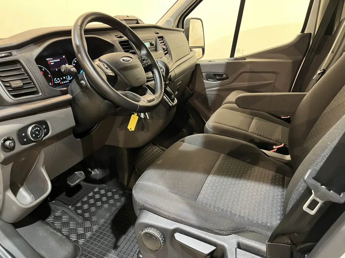 350 2.0 TDCI L3H2 Trend 130 PK Automaat / Euro 6 / Airco / PDC / Cruise Control / 3-Zits / 60.500 KM !!
