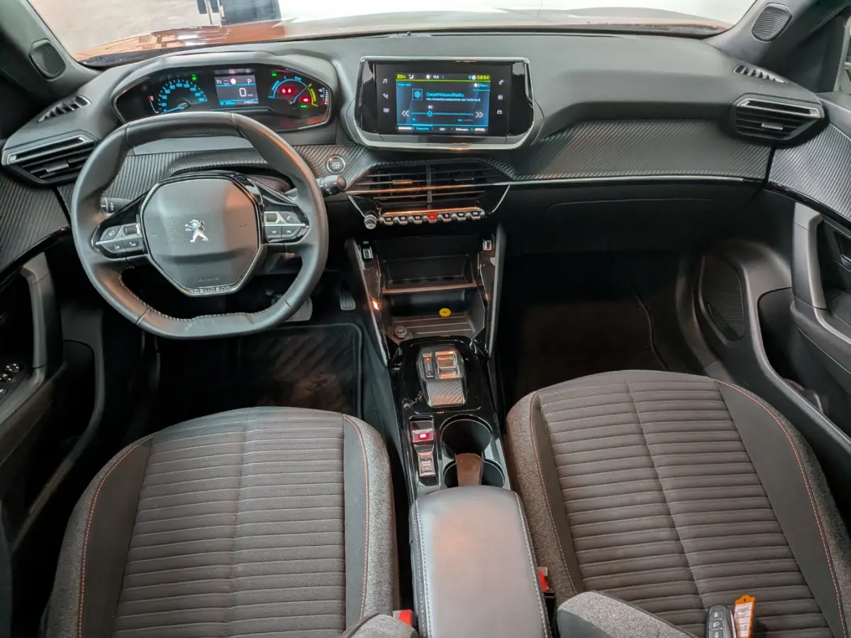 EV Active Pack 50 kWh | NL-AUTO! | 1E EIGENAAR! | CRUISE | CLIMA | LANE ASSIST | PARK SENS | LED | DEALER OH!
