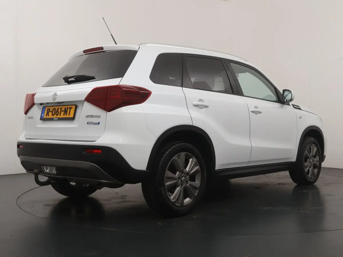 1.4 Boosterjet Select Smart Hybrid | Trekhaak | 1e Eigenaar | Camera |