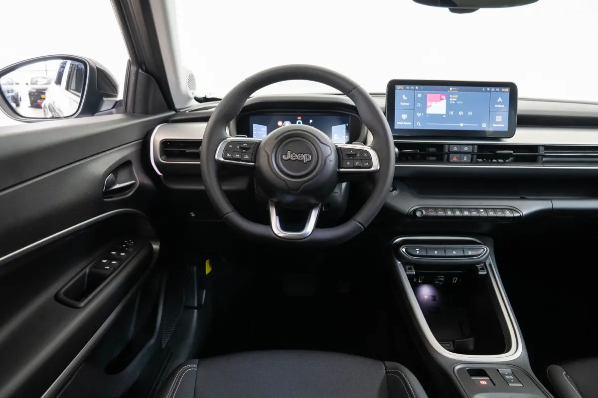 1.2 e-Hybrid Summit | Tot 8 Jaar Garantie | Navigatie | Camera | Elektrische Achterklep | Keyless | Apple Carplay & Android Auto | 18 Inch Lichtmetalen velgen |