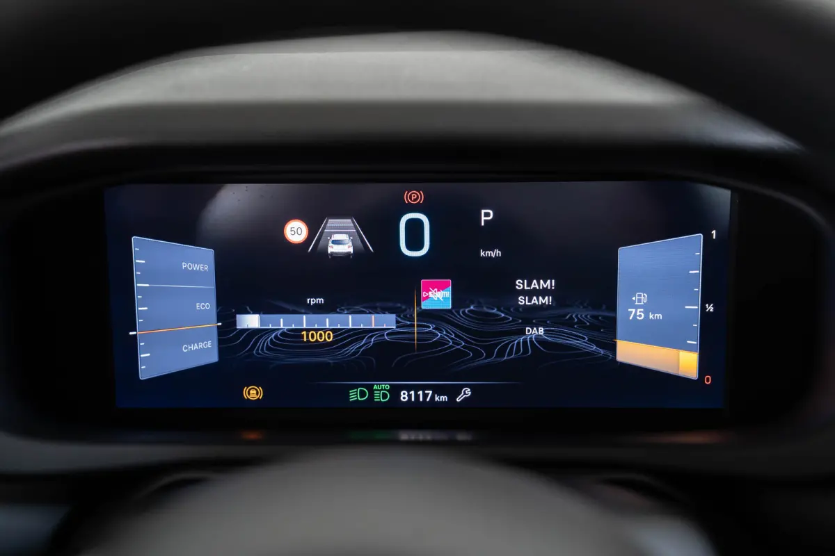 1.2 e-Hybrid Summit | Tot 8 Jaar Garantie | Navigatie | Camera | Elektrische Achterklep | Keyless | Apple Carplay & Android Auto | 18 Inch Lichtmetalen velgen |