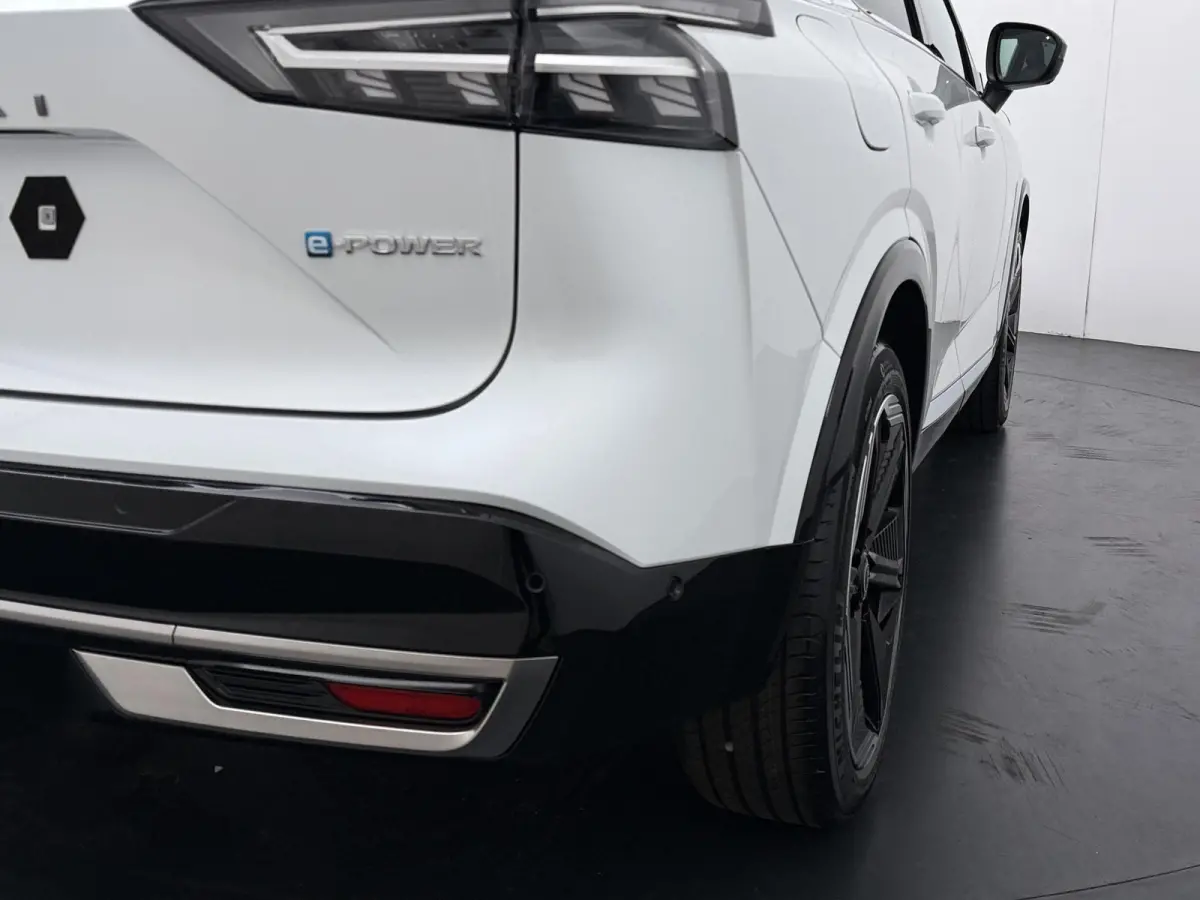 1.5 e-Power Tekna Plus | €3.000,- Voorraadvoordeel | Modeljaar 2026 | Pro-Pilot | Cold pack | Panoramadak