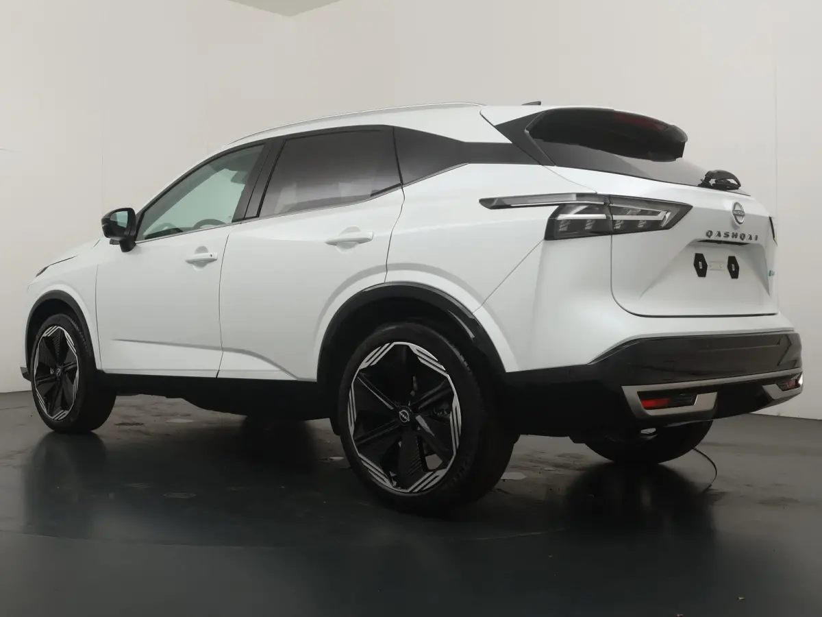 1.5 e-Power Tekna Plus | €3.000,- Voorraadvoordeel | Modeljaar 2026 | Pro-Pilot | Cold pack | Panoramadak