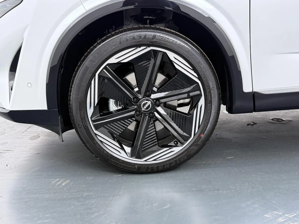 1.5 e-Power Tekna Plus | €3.000,- Voorraadvoordeel | Modeljaar 2026 | Pro-Pilot | Cold pack | Panoramadak