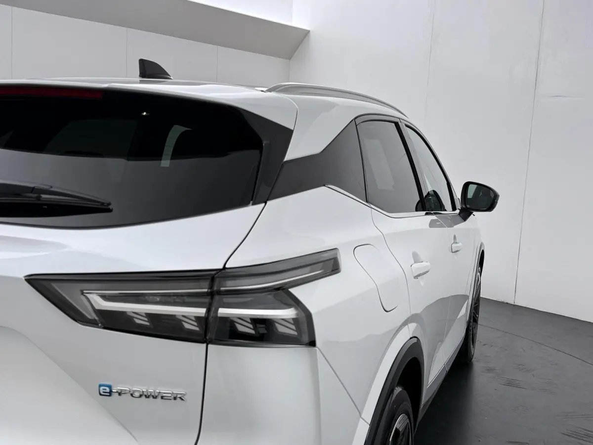 1.5 e-Power Tekna Plus | €3.000,- Voorraadvoordeel | Modeljaar 2026 | Pro-Pilot | Cold pack | Panoramadak