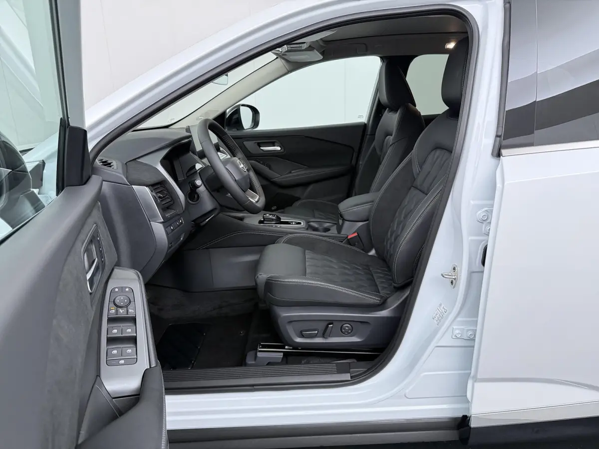 1.5 e-Power Tekna Plus | €3.000,- Voorraadvoordeel | Modeljaar 2026 | Pro-Pilot | Cold pack | Panoramadak