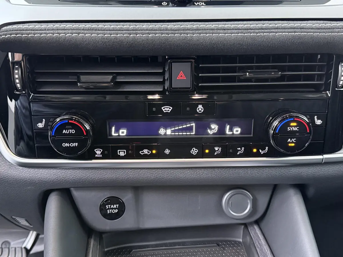 1.5 e-Power Tekna Plus | €3.000,- Voorraadvoordeel | Modeljaar 2026 | Pro-Pilot | Cold pack | Panoramadak