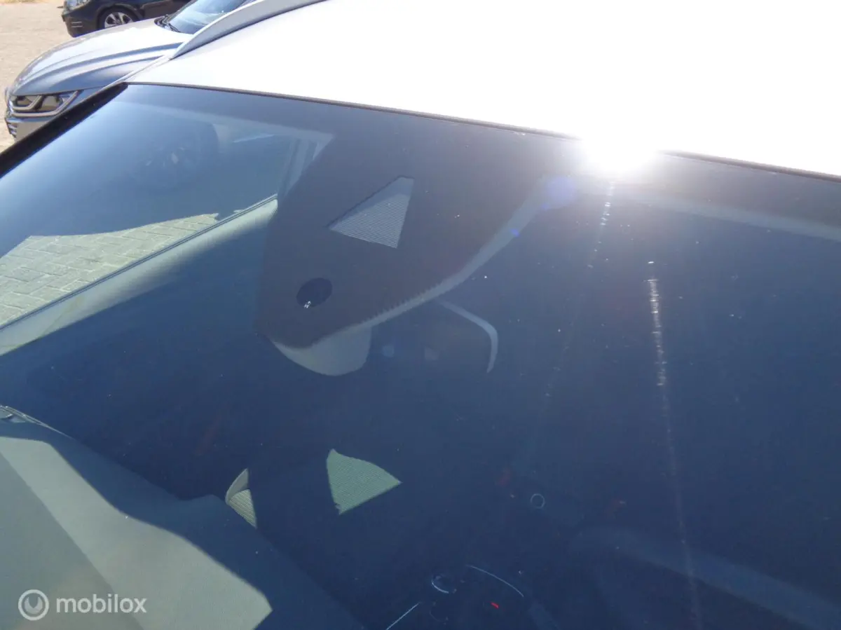 1.0 EcoTSI Style Business/Airco/Ecc/PDC/Lm velgen/Apple carplay/Nieuwstaat/NAP