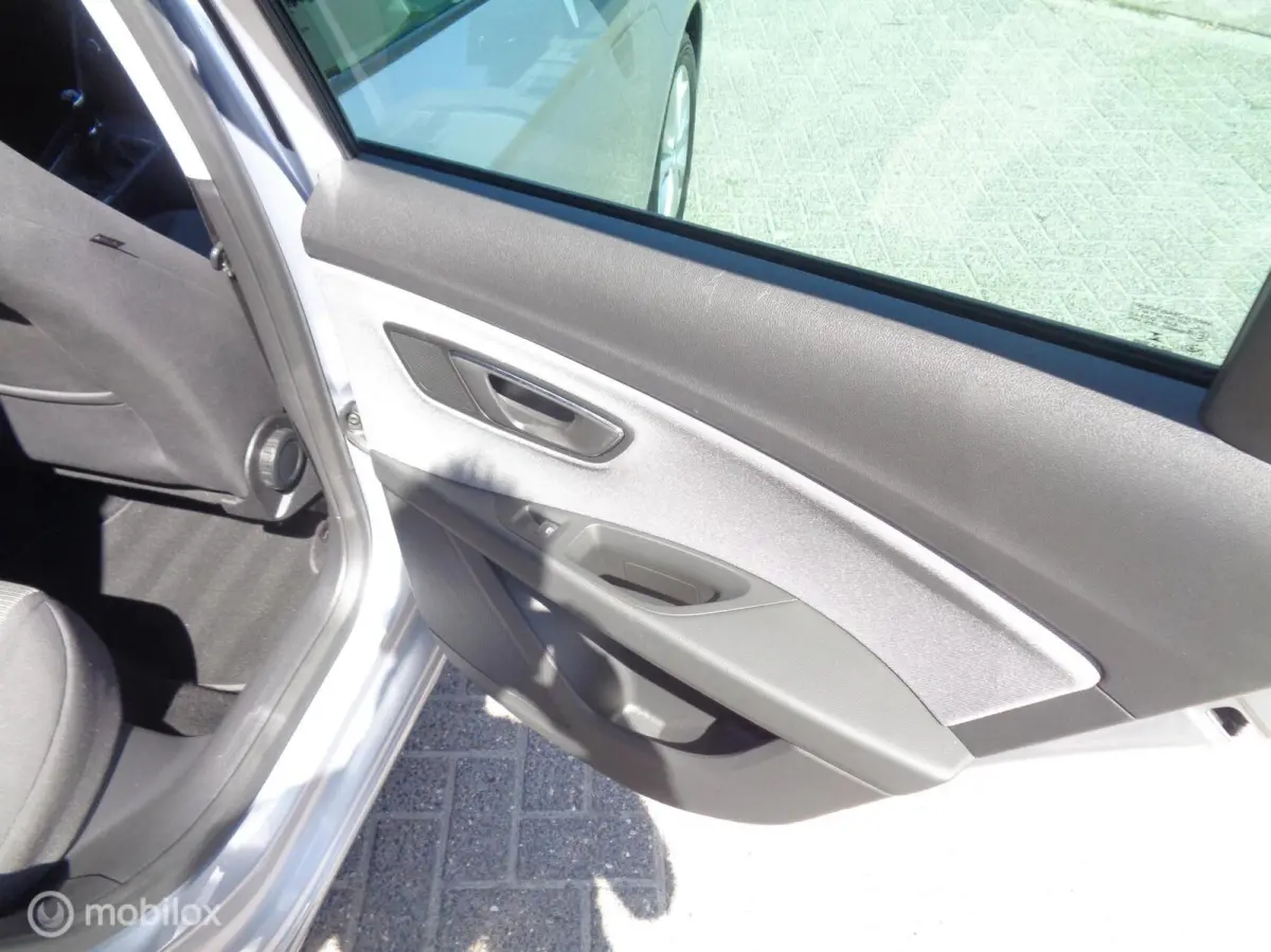 1.0 EcoTSI Style Business/Airco/Ecc/PDC/Lm velgen/Apple carplay/Nieuwstaat/NAP