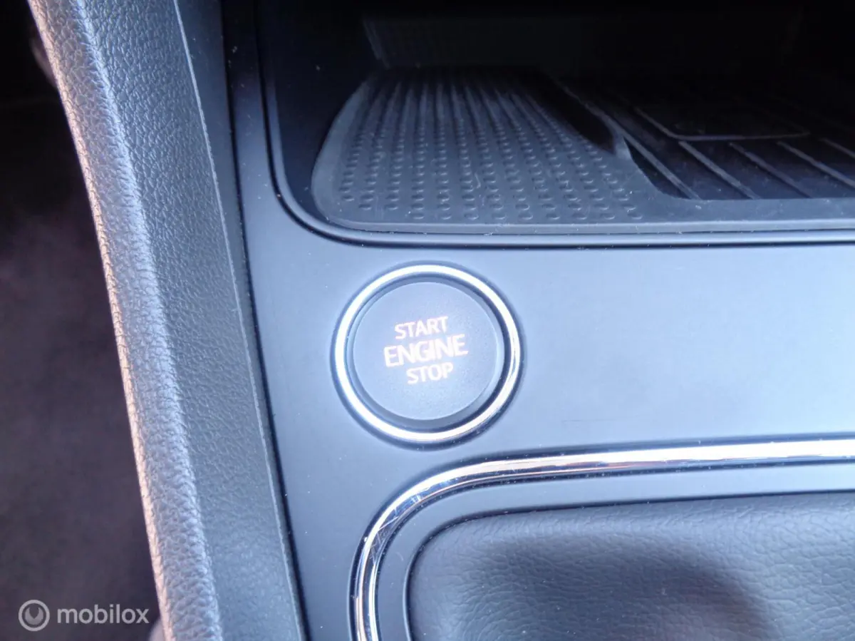 1.0 EcoTSI Style Business/Airco/Ecc/PDC/Lm velgen/Apple carplay/Nieuwstaat/NAP