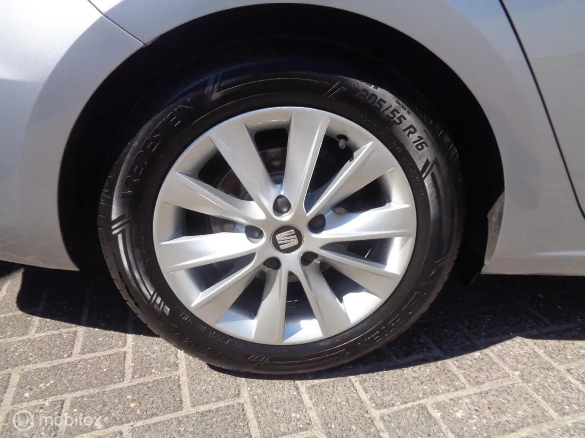 1.0 EcoTSI Style Business/Airco/Ecc/PDC/Lm velgen/Apple carplay/Nieuwstaat/NAP