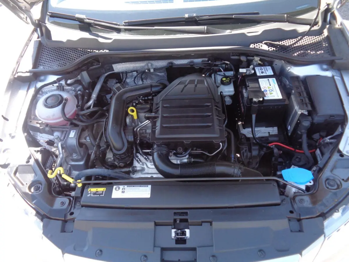 1.0 EcoTSI Style Business/Airco/Ecc/PDC/Lm velgen/Apple carplay/Nieuwstaat/NAP
