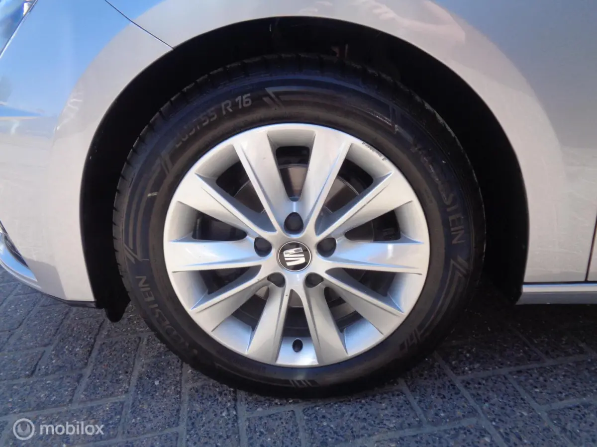 1.0 EcoTSI Style Business/Airco/Ecc/PDC/Lm velgen/Apple carplay/Nieuwstaat/NAP