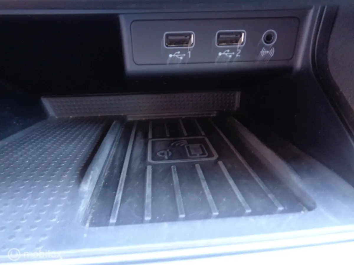 1.0 EcoTSI Style Business/Airco/Ecc/PDC/Lm velgen/Apple carplay/Nieuwstaat/NAP