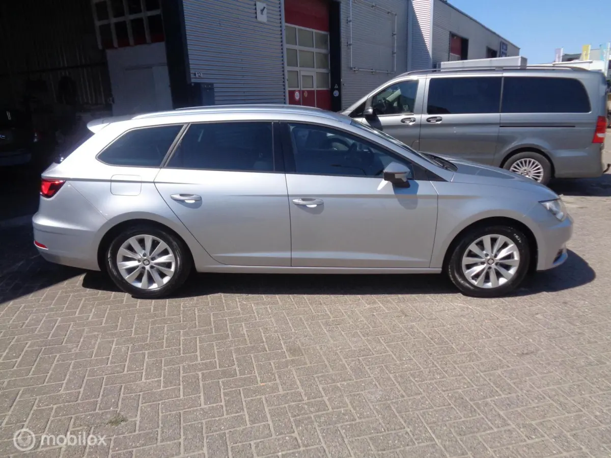 1.0 EcoTSI Style Business/Airco/Ecc/PDC/Lm velgen/Apple carplay/Nieuwstaat/NAP