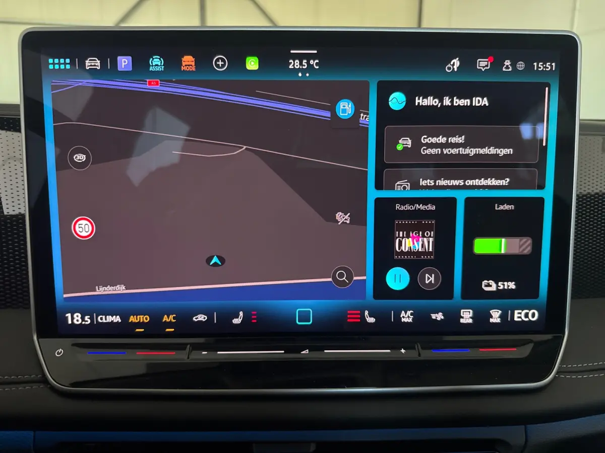 1.5 TSI 204PK eHybrid DSG LIFE 360°CAMERA/HARMAN-KARDON/HEAD-UP/TREKHAAK *Fabrieksgarantie 2030*