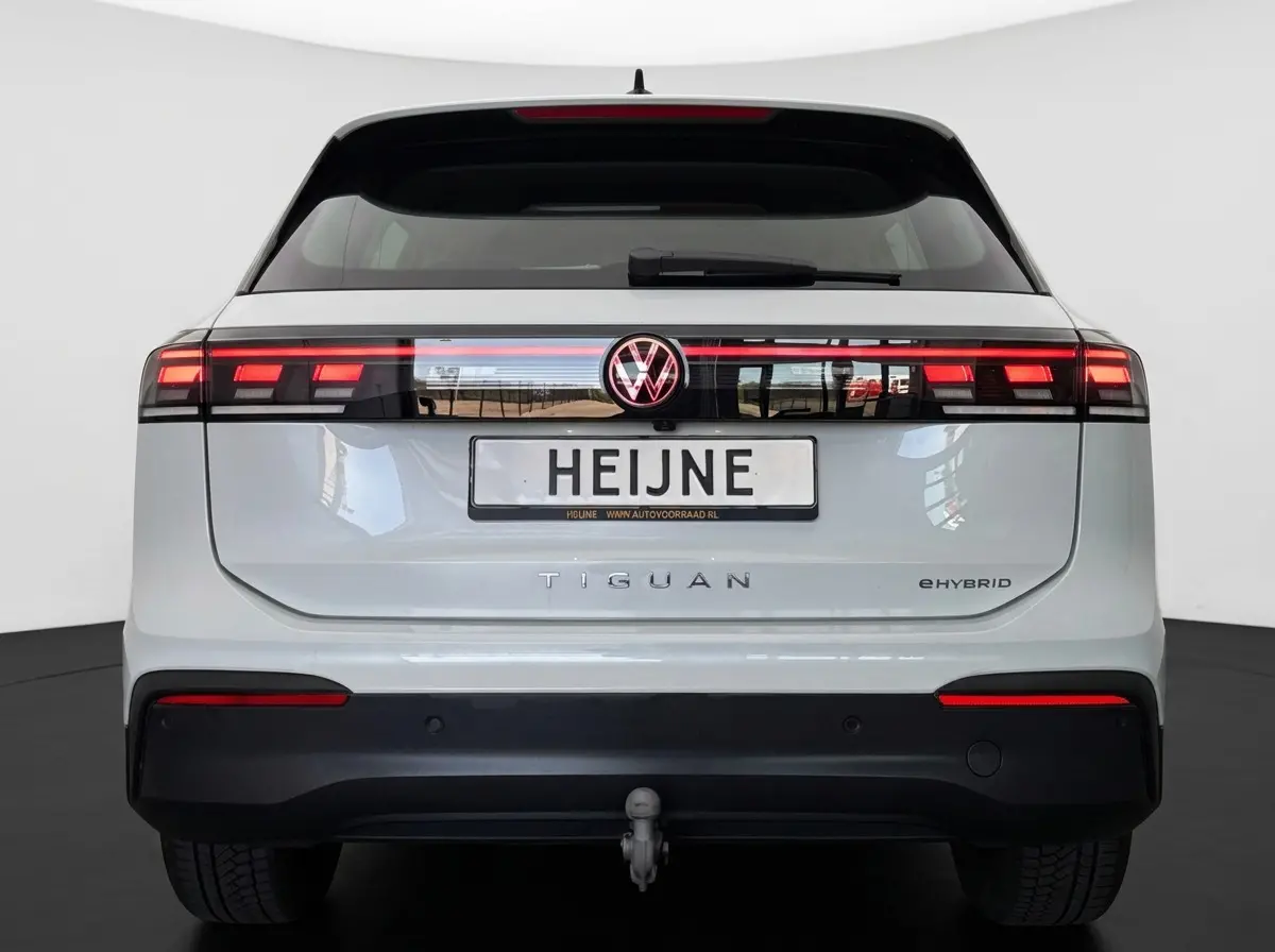 1.5 TSI 204PK eHybrid DSG LIFE 360°CAMERA/HARMAN-KARDON/HEAD-UP/TREKHAAK *Fabrieksgarantie 2030*