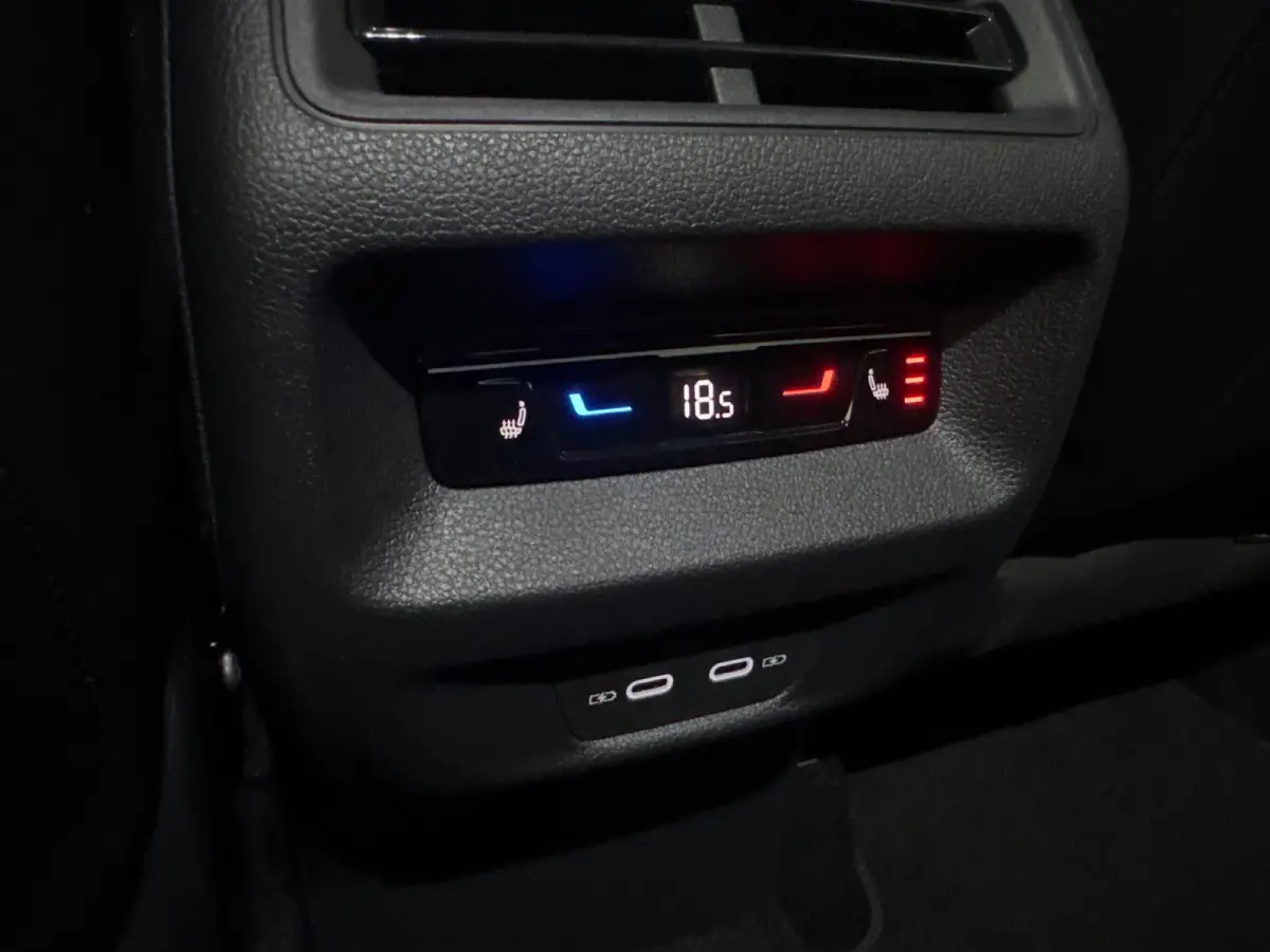 1.5 TSI 204PK eHybrid DSG LIFE 360°CAMERA/HARMAN-KARDON/HEAD-UP/TREKHAAK *Fabrieksgarantie 2030*