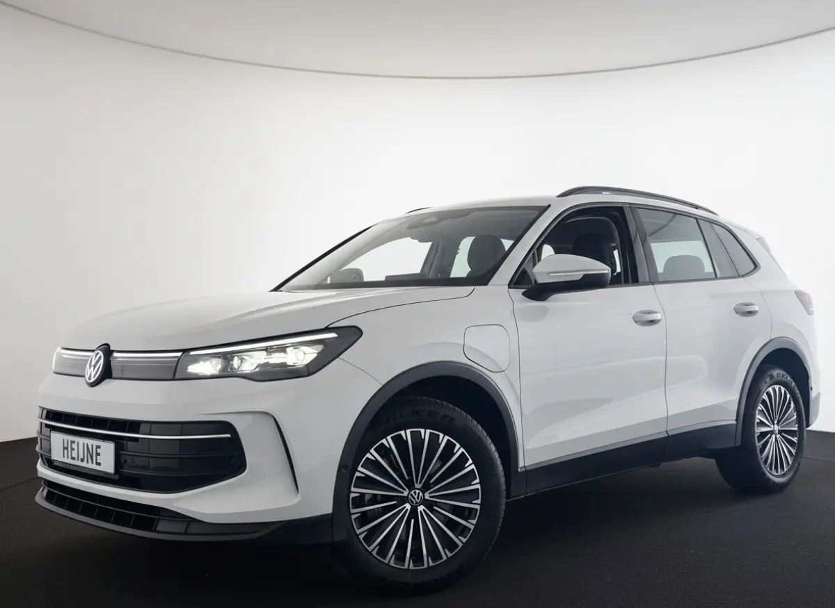 1.5 TSI 204PK eHybrid DSG LIFE 360°CAMERA/HARMAN-KARDON/HEAD-UP/TREKHAAK *Fabrieksgarantie 2030*