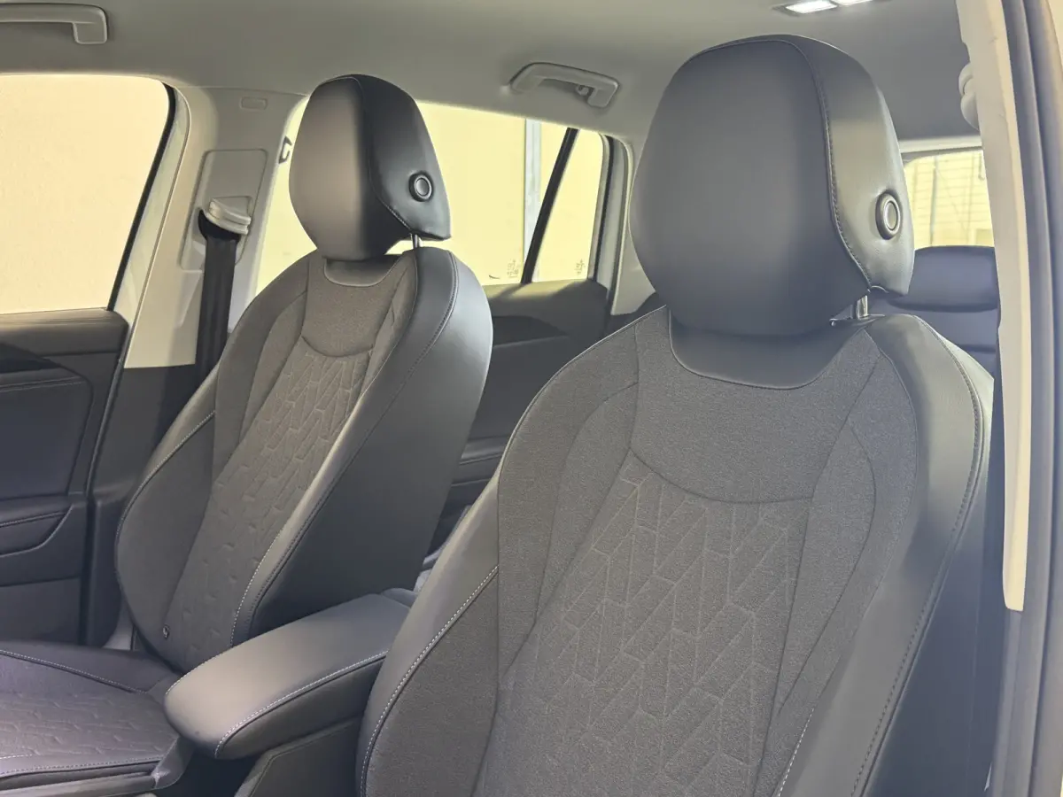 1.5 TSI 204PK eHybrid DSG LIFE 360°CAMERA/HARMAN-KARDON/HEAD-UP/TREKHAAK *Fabrieksgarantie 2030*