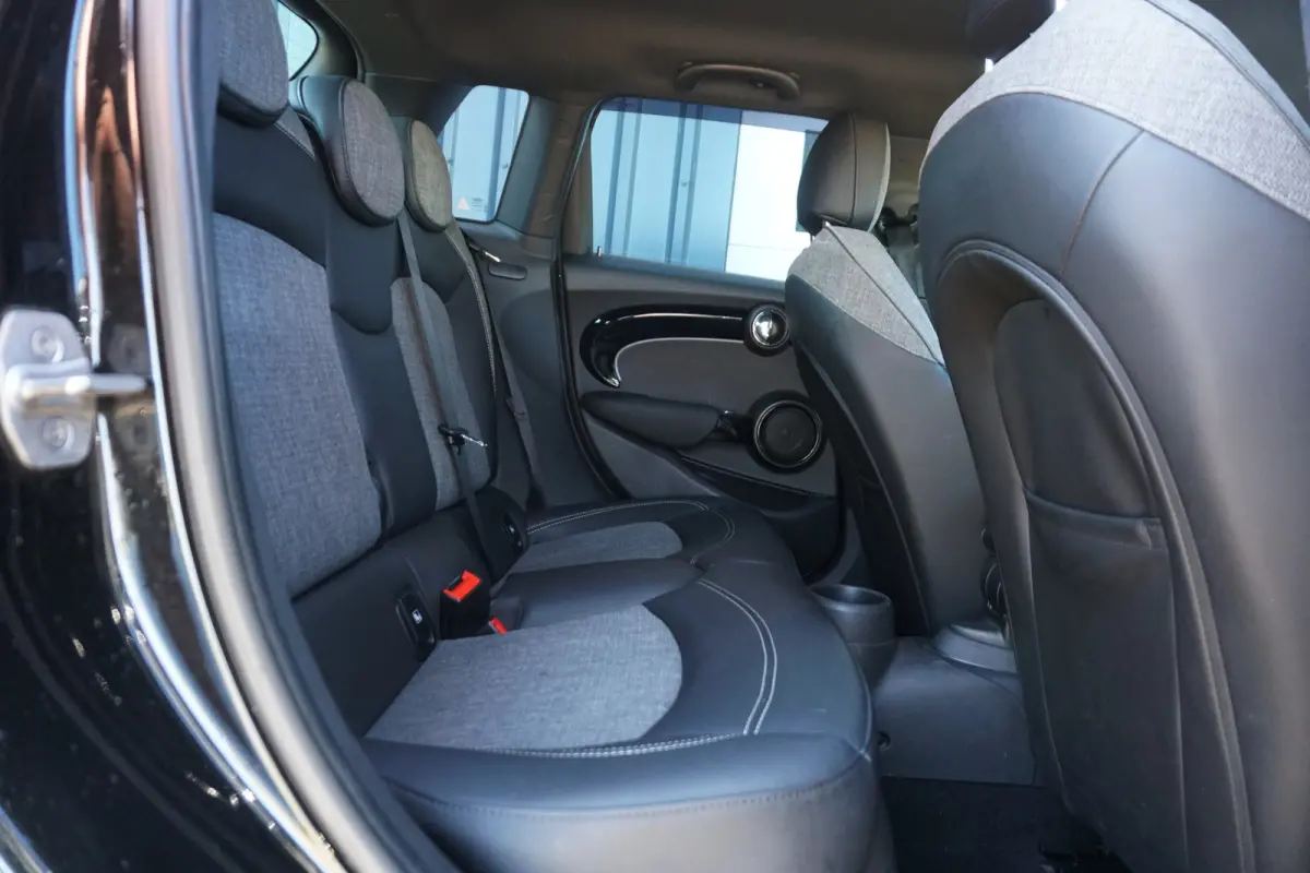 1.5 Cooper Automaat | FULL LED | HEADUP DISP. | SPORTSTOELEN | STOELVERW. | CAMERA |