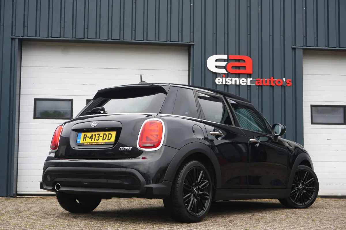 1.5 Cooper Automaat | FULL LED | HEADUP DISP. | SPORTSTOELEN | STOELVERW. | CAMERA |