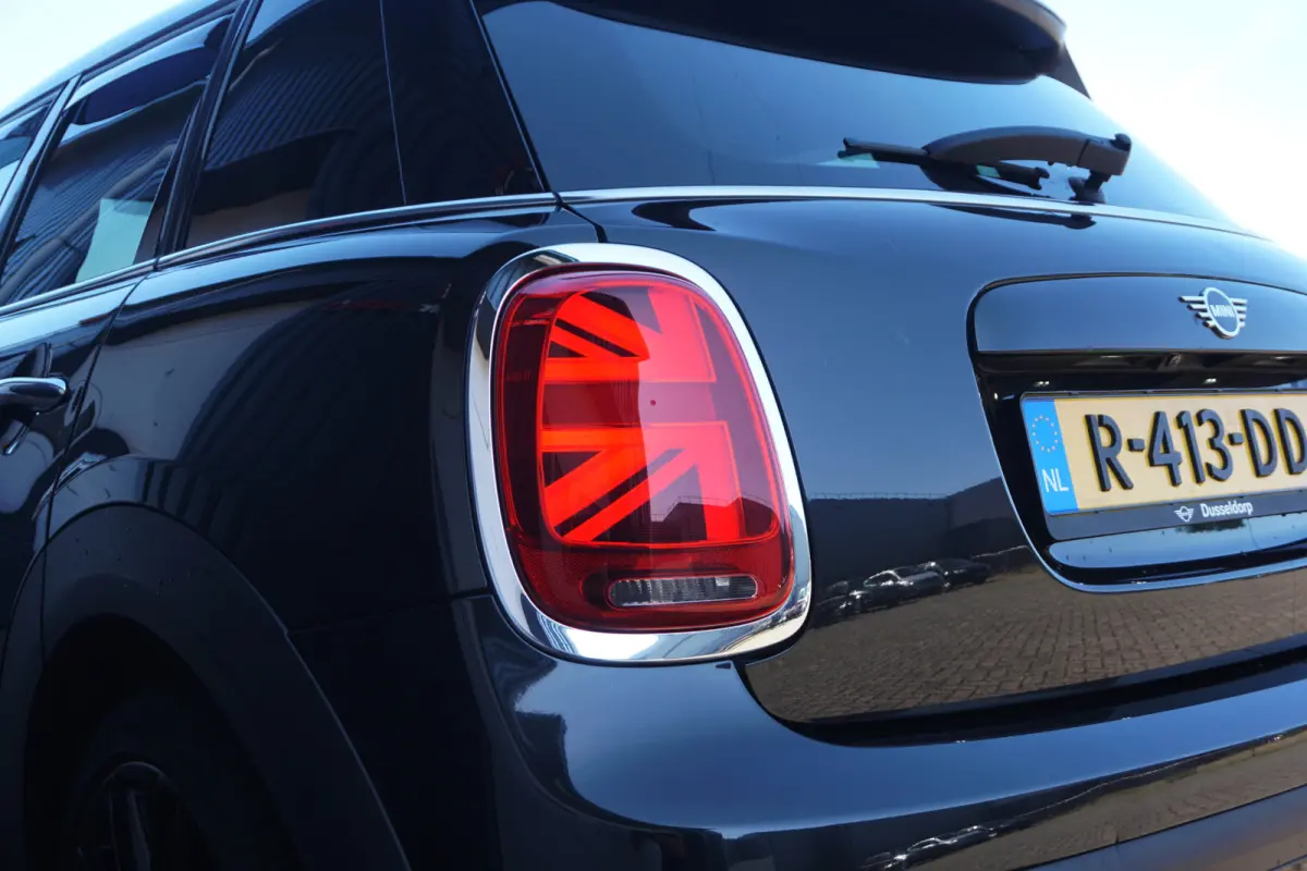 1.5 Cooper Automaat | FULL LED | HEADUP DISP. | SPORTSTOELEN | STOELVERW. | CAMERA |