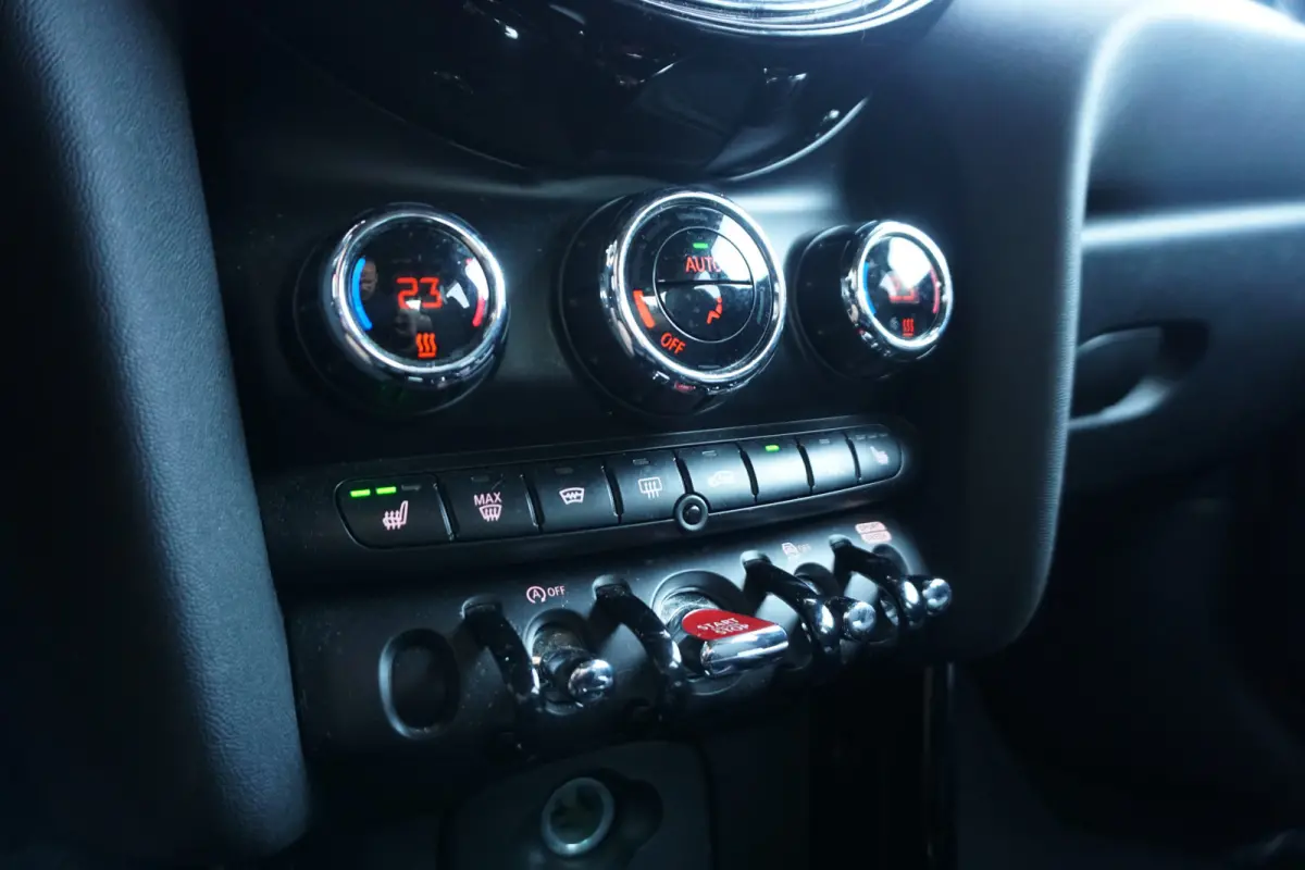 1.5 Cooper Automaat | FULL LED | HEADUP DISP. | SPORTSTOELEN | STOELVERW. | CAMERA |