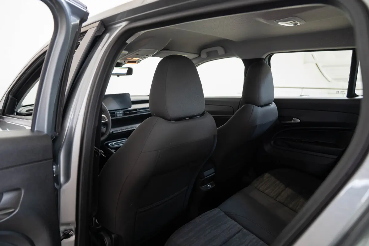 1.2 e-Hybrid Longitude | Navigatie | Parkeersensoren | Adaptive Cruise | Lichtmetalen velgen | LED | Digitaal display |