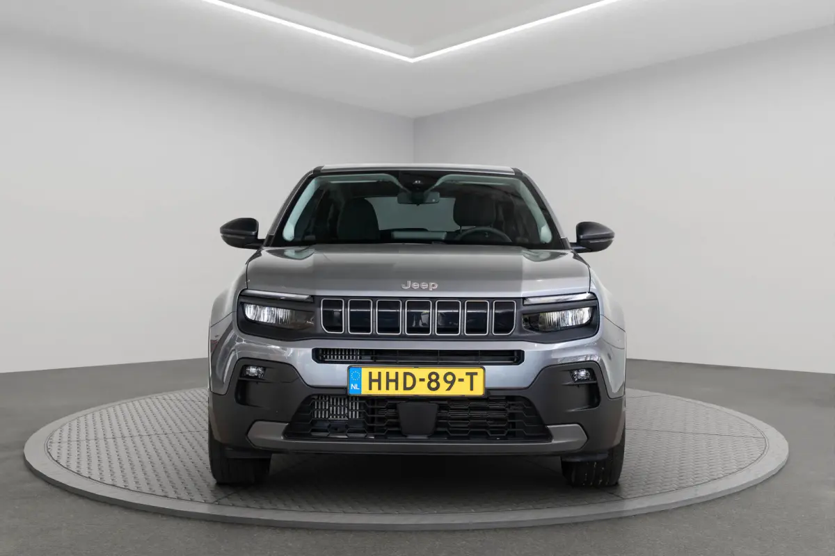 1.2 e-Hybrid Longitude | Navigatie | Parkeersensoren | Adaptive Cruise | Lichtmetalen velgen | LED | Digitaal display |