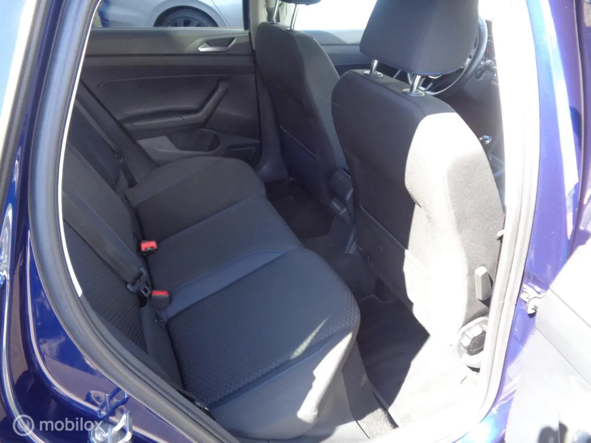1.0 TSI United 5 deurs/Airco/Ecc/PDC/Navi/Apple carplay/Lm velgen