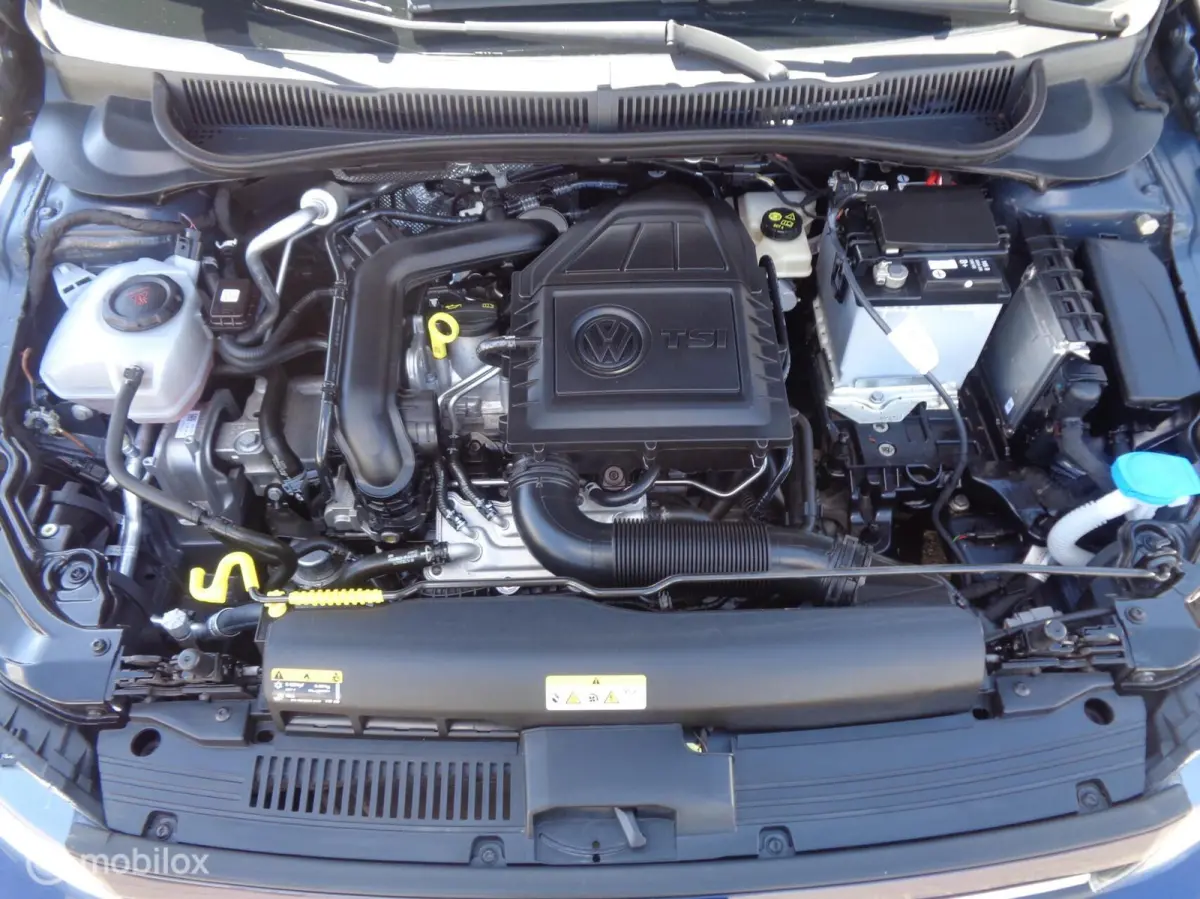 1.0 TSI United 5 deurs/Airco/Ecc/PDC/Navi/Apple carplay/Lm velgen