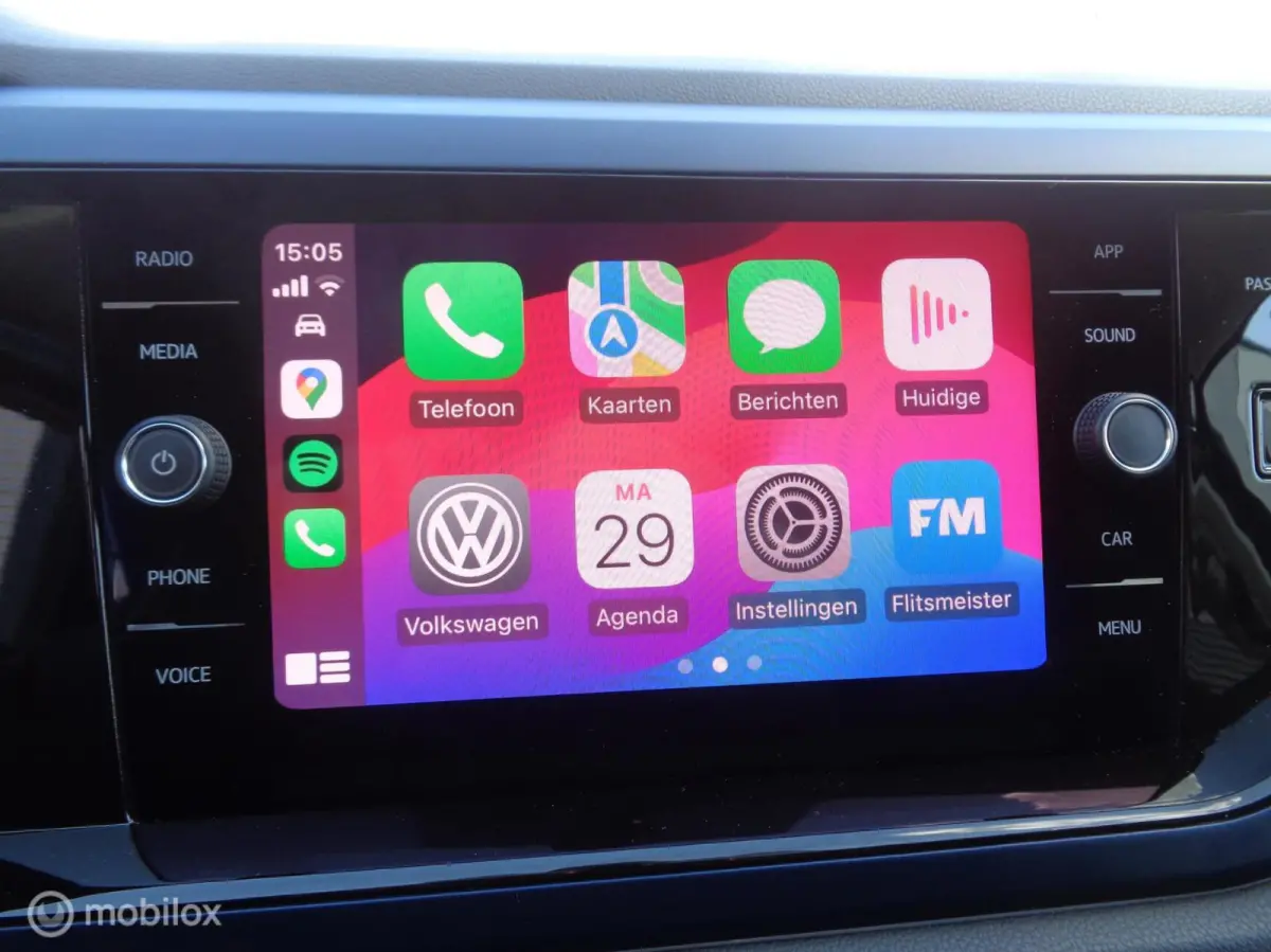 1.0 TSI United 5 deurs/Airco/Ecc/PDC/Navi/Apple carplay/Lm velgen