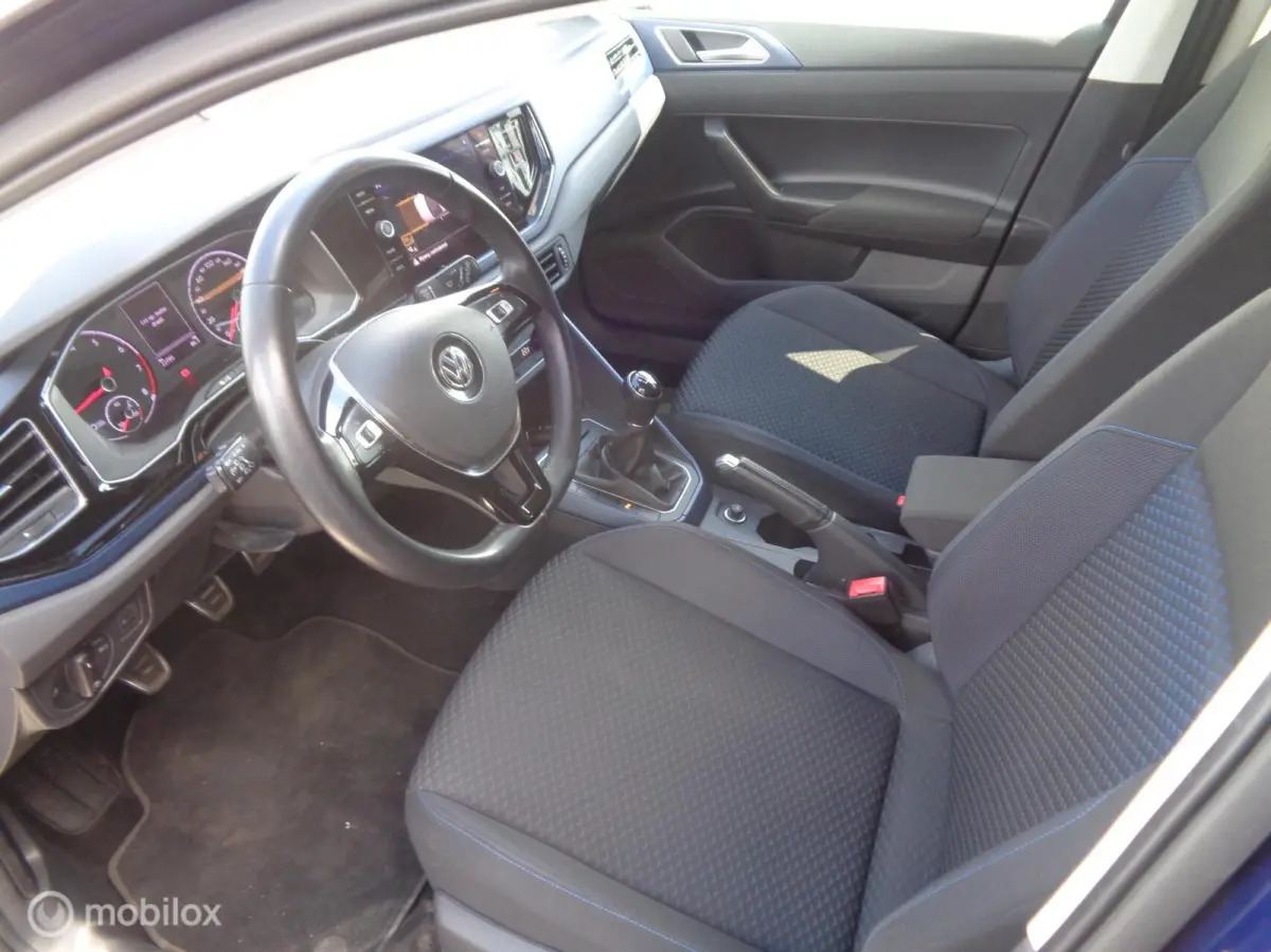1.0 TSI United 5 deurs/Airco/Ecc/PDC/Navi/Apple carplay/Lm velgen