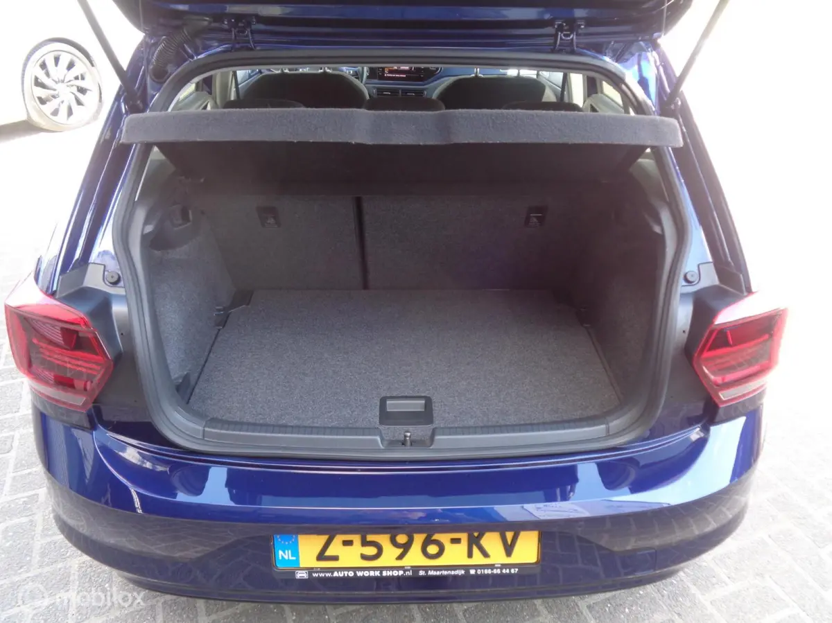 1.0 TSI United 5 deurs/Airco/Ecc/PDC/Navi/Apple carplay/Lm velgen