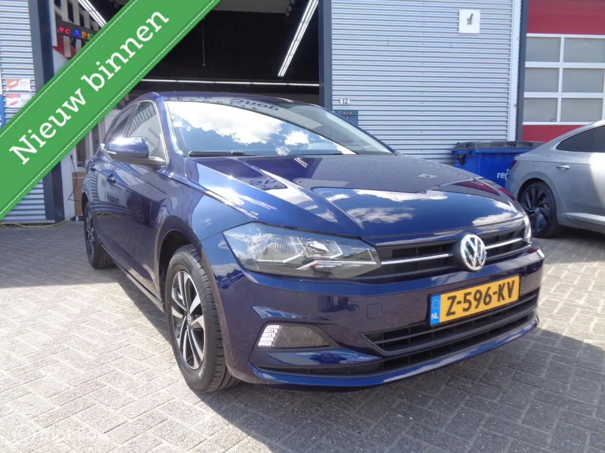 1.0 TSI United 5 deurs/Airco/Ecc/PDC/Navi/Apple carplay/Lm velgen