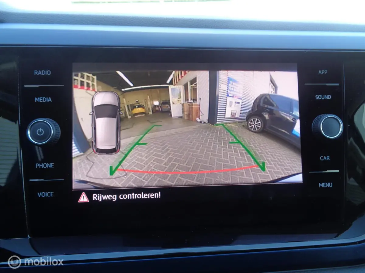 1.0 TSI United 5 deurs/Airco/Ecc/PDC/Navi/Apple carplay/Lm velgen