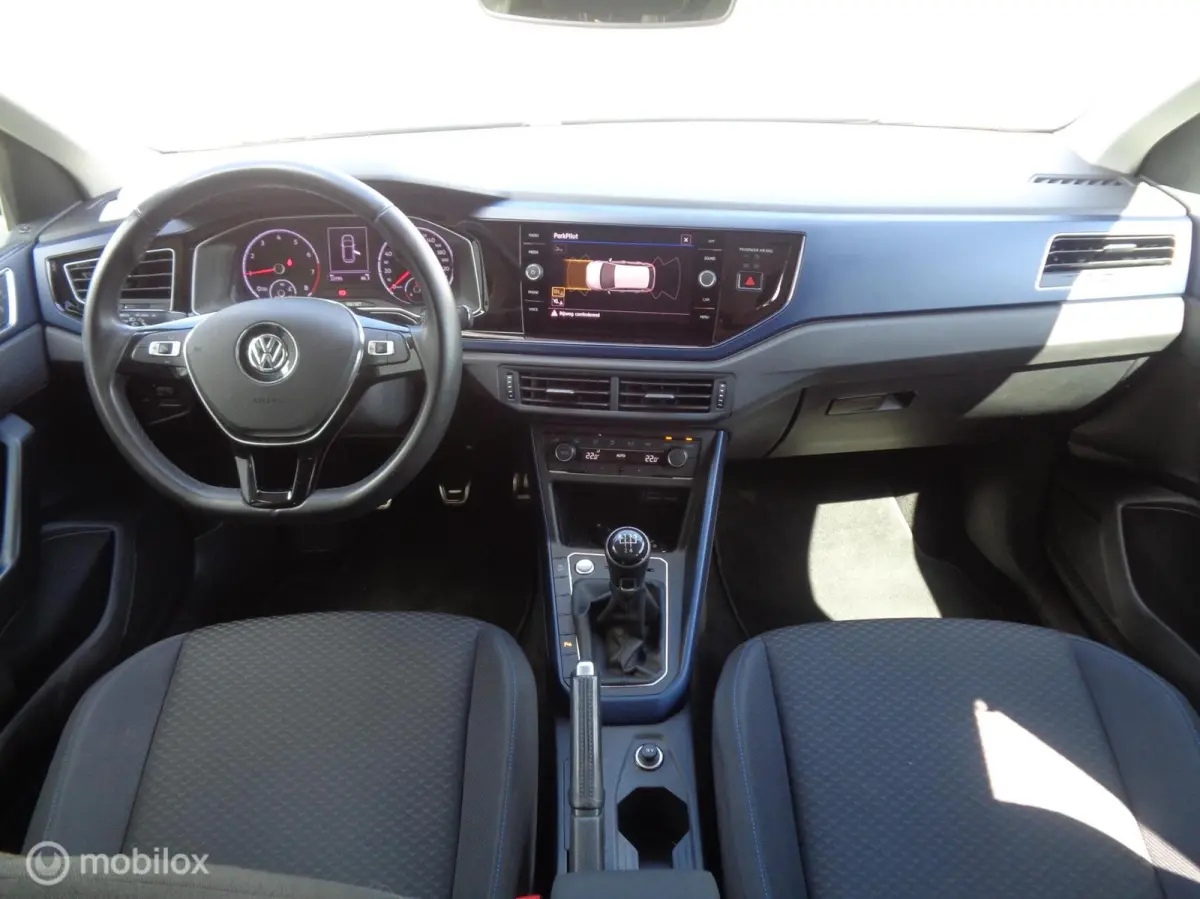 1.0 TSI United 5 deurs/Airco/Ecc/PDC/Navi/Apple carplay/Lm velgen