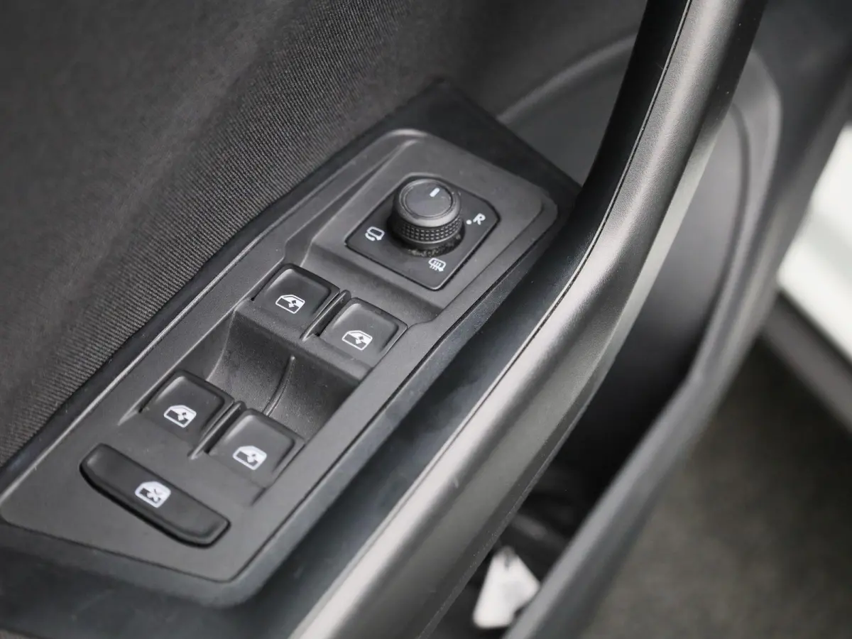1.5 TSI Life Business 150 PK| Origineel Nederlands | 1e Eigenaar | Navigatie | Dodehoekdetectie | Achteruitrijcamera | Stoelverwarming | Climatronic | Digitale Cockpit Pro