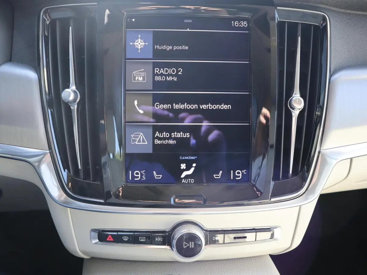 2.0 T5 Momentum, Crème lederen bekleding