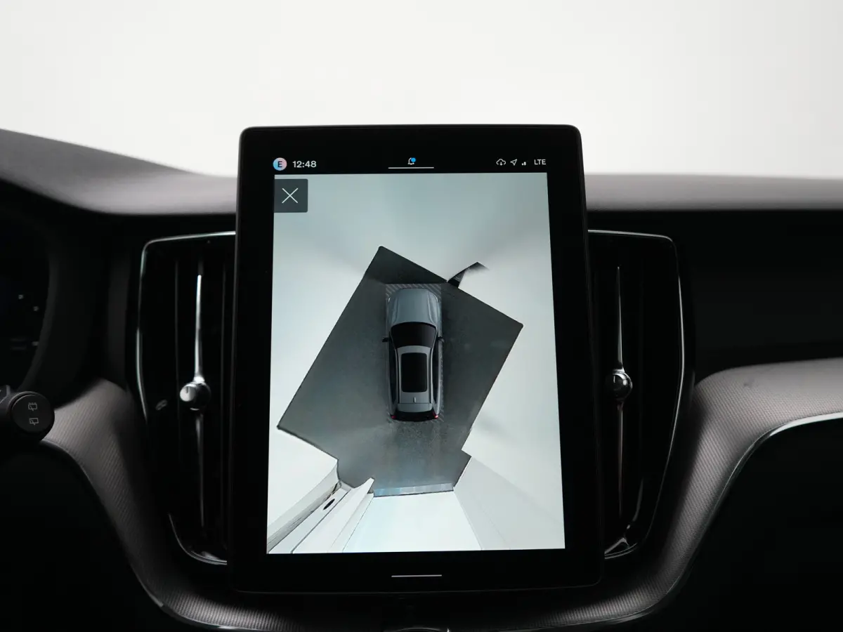 T6 Recharge AWD Plus Black Edition | Facelift | Head-Up | 360° Camera | Harman/Kardon | Sportstoel | 21" | Panoramadak