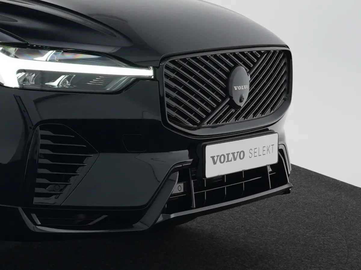 T6 Recharge AWD Plus Black Edition | Facelift | Head-Up | 360° Camera | Harman/Kardon | Sportstoel | 21" | Panoramadak