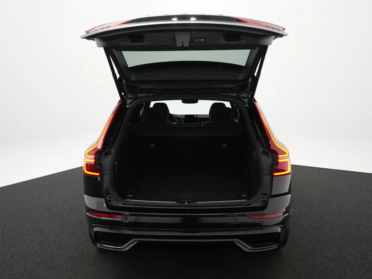 T6 Recharge AWD Plus Black Edition | Facelift | Head-Up | 360° Camera | Harman/Kardon | Sportstoel | 21" | Panoramadak