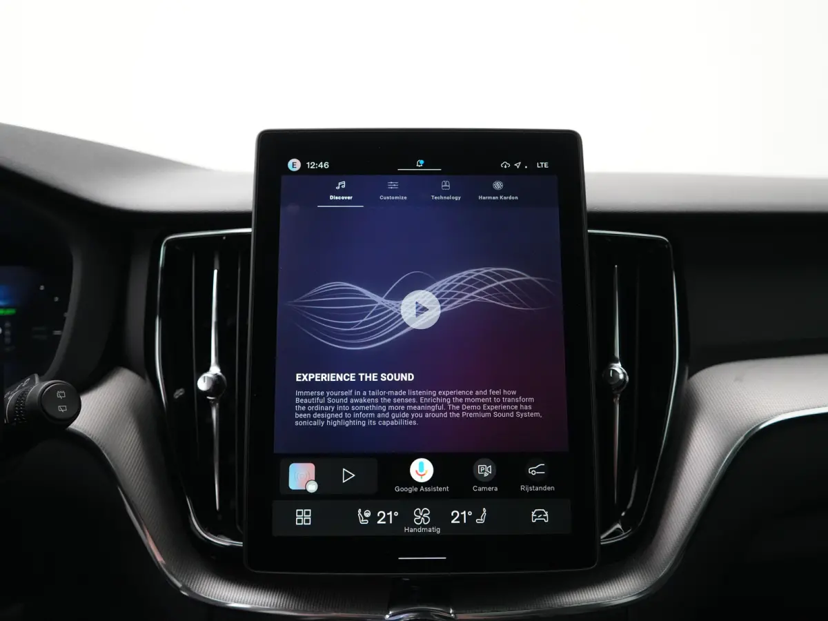 T6 Recharge AWD Plus Black Edition | Facelift | Head-Up | 360° Camera | Harman/Kardon | Sportstoel | 21" | Panoramadak