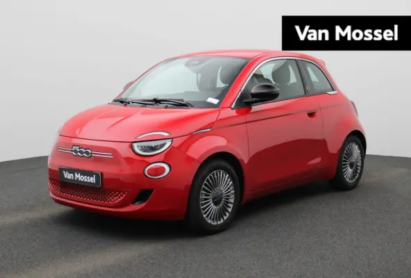 500e 42 kWh (Red) | Apple Carplay/Android Auto | Achteruitrijcamera | Cruise Control | Lichtmetalen Velgen |