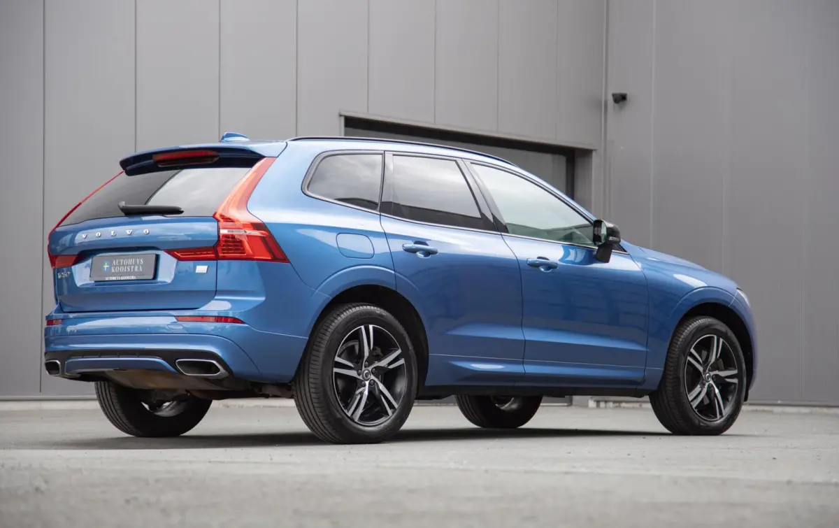 T6 Plug-in hybrid AWD R-Design Panorama|H/K Audio