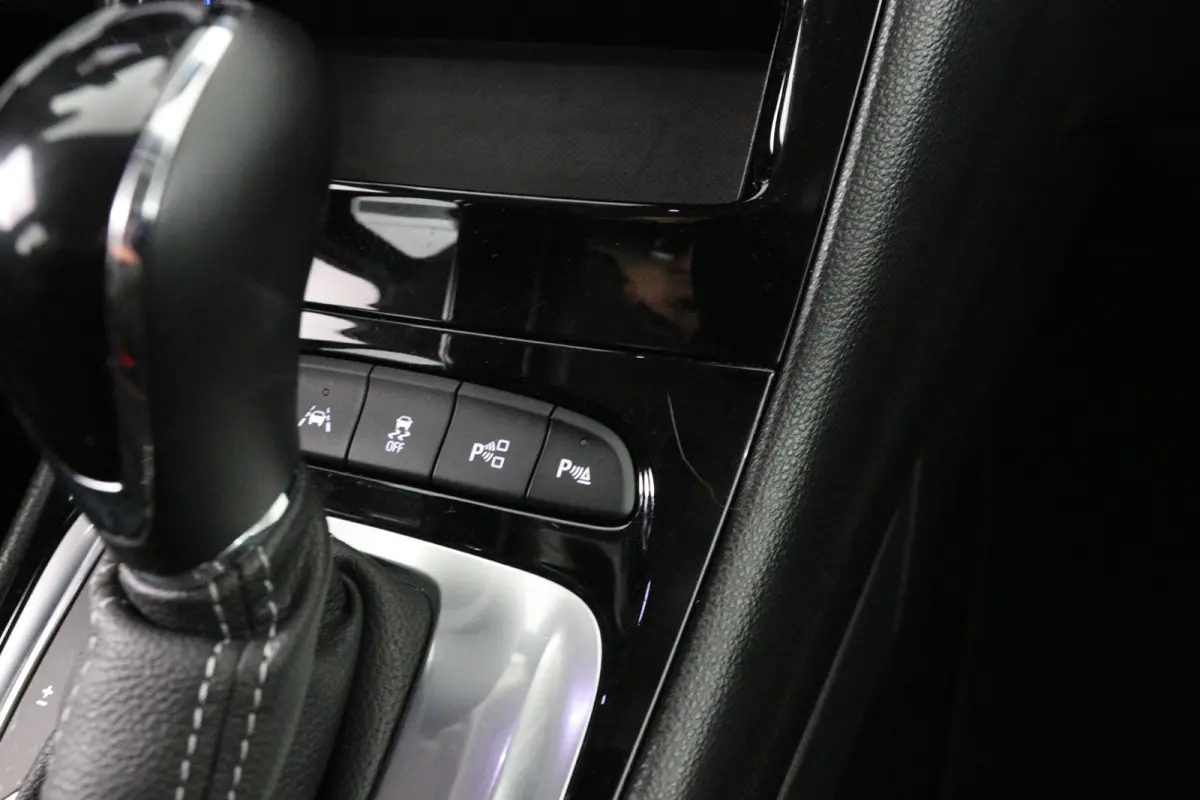 1.0 EcoBoost ST-Line | B&O Premium Geluid | Trekhaak Afn | Stoel-/Stuurverwarming | Voorruitverwarming | Camera | Keyless | Volledig onderhouden